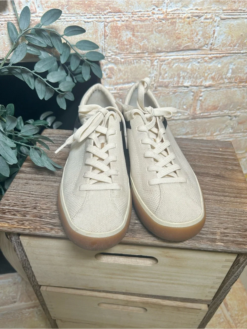 Rothy’s The Lace Up Sneakers Size 9 Ivory Black Gum Sole Knit Casual Shoes #16